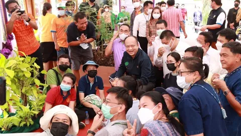 ปลัดเกษตรฯ นำทีมประชุมเตรียมรับเสด็จ ทรงเปิดงานวันข้าวและชาวนา ปี 65