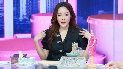 แก้มบุ๋ม ปรี๊ดเจอข้างบ้านนินทาดาราตกอับ รับจ๊อบแกะหอยขายโกยเงินถล่มทลาย