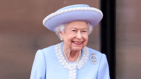 ควีนเอลิซาเบธที่ 2 งดออกงาน