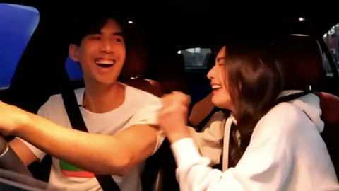 กรี๊ดเขินไม่ไหว ใหม่ ดาวิกา-เต๋อ ฉันทวิชช์ แอบมีโมเมนต์ขอแต่งงาน 