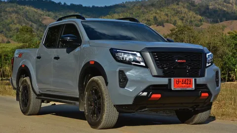 ราคาน่าโดน NISSAN ปรับทัพกระบะ NAVARA ยกเลิกรุ่นท็อป VL ดัน PRO 4X  ขึ้นรุ่นสูงสุด! 