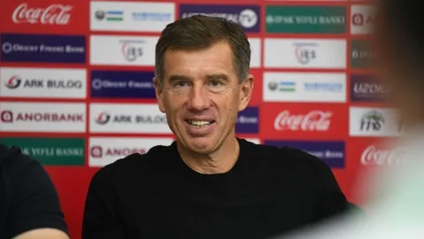 ทำความรู้จัก “ชเร็คโก คาตาเน็ค” กุนซือทีมชาติอุซเบกิสถาน ผู้ไร้พ่ายชาติจากอาเซียน