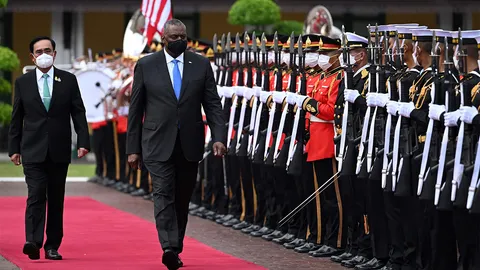 มหามิตร