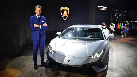 นายใหญ่มาเอง! Lamborghini เปิดตัวซุปเปอร์คาร์รุ่นใหม่ Huracán Tecnica 2022