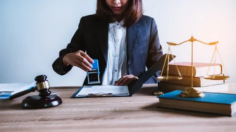 สมาคมนักกฎหมายฯ เตรียมยื่นหนังสือให้ "ทนายความหญิง" มีสิทธิสวมกางเกงไปศาล