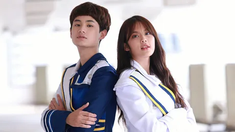 "ต้นหน-โมบายล์" โชว์วงโยฯสไตล์ร็อก จัดเต็มชุดใหญ่ “จังหวะชีวิต...ลิขิตฝัน”