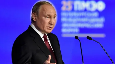 ปูตินจวกสหรัฐฯ-ชาติตะวันตก ลั่นหมดยุคขั้วอำนาจเดียวแล้ว