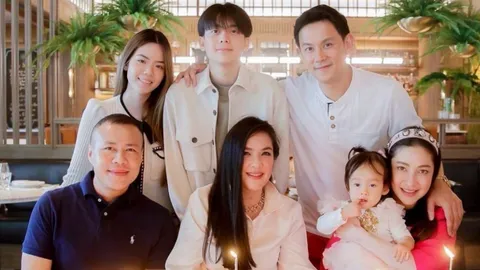 เวลาเดินเร็วมาก น้องอชิ เปิดตัวพาสาวข้างกายมาเจอ พ่อฟลุค-แม่โบ แล้ว