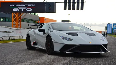 ปราบพยศกระทิงโหด ทดสอบในพีระเซอร์กิตกับ LAMBORGHINI HURACAN STO