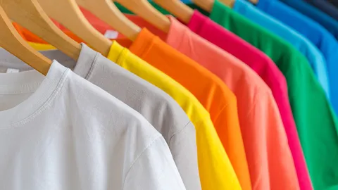 ความหมาย ฝันว่าได้เสื้อผ้าใหม่ - ฝันว่าเห็นเสื้อใหม่ และเลขเด็ด