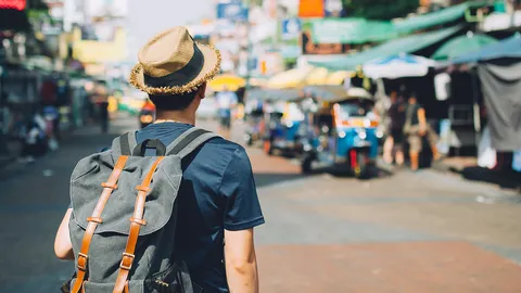 อานิสงส์บาทอ่อนแรง ดันต่างชาติเข้ามาเที่ยวเมืองไทยทะลัก