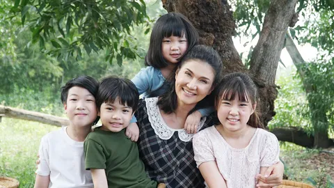 ส่องโปรไฟล์นักแสดงเด็ก ในละคร “มงกุฎกรรม” เตรียมแจ้งเกิด ว่าที่ซุป'ตาร์รุ่นเล็ก