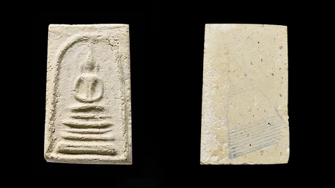 พระสมเด็จบางขุนพรหม พิมพ์ฐานคู่ พระเครื่อง รุ่น 09 ได้รับความนิยมสูง