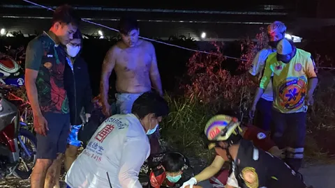 คนขับเก๋งคนหัวร้อน แทงหนุ่มปิกอัพไส้ทะลัก บาดเจ็บ 2 มีเรื่องกันในซอย