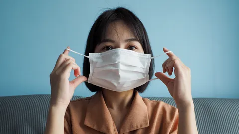 หมอมนูญ เผยโควิดระบาดระลอกใหม่ ผู้ติดเชื้อส่วนใหญ่เป็นคนระวังตัว