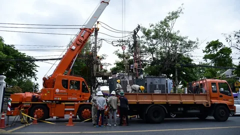 MEA เร่งถอดหม้อแปลงไฟฟ้าลอตไฟไหม้สำเพ็ง นำตรวจสอบสร้างความเชื่อมั่นประชาชน