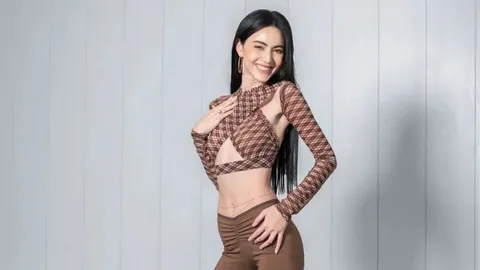 ใหม่ ดาวิกา โชว์วัดเอวบางๆ 22 นิ้ว มิ้นต์ คอมเมนต์ชวนกินหมูกระทะ (คลิป)