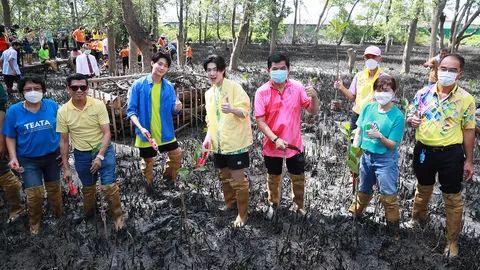 กฟผ. มุ่งปลูกป่าล้านไร่ ชวน Go Green เที่ยวฉบับคนรักษ์โลก ลุยปลูกป่าโลว์คาร์บอนไปกับ ติวเตอร์-ยิม