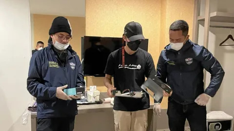 โจรกางเกงในตัวเดียว