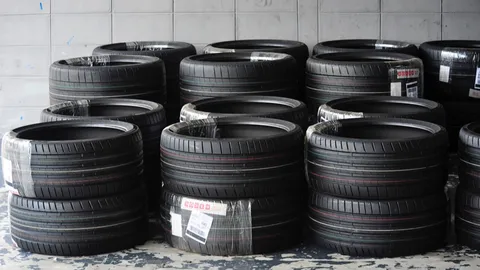 เลือกยางรถยนต์อย่างไรให้เหมาะกับรถ ตอบคำถามควรเปลี่ยนยางเมื่อไหร่?