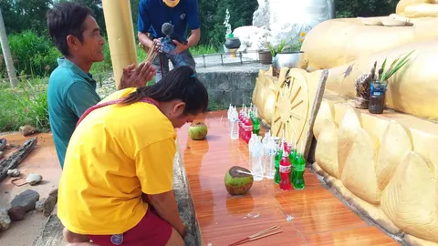 ลุงหำถูกหวย 18 ล้าน ทำบุญถวายวัด 1 ล้าน สร้างศาลาให้พระพุทธรูป