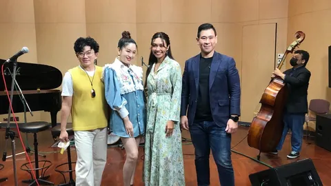 คืนถิ่น ม.ศิลปากร แก้ม วิชญาณี จับไมค์ร้องเล่าเรื่องราววันวาน