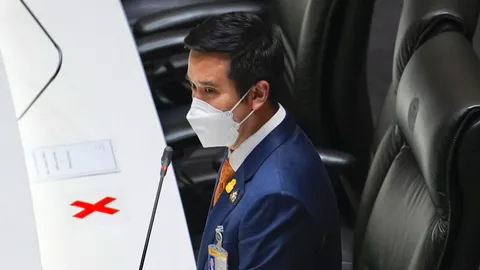 “ชัยวุฒิ” ลั่น ไม่ได้พูดมีเพกาซัสในไทย ติง ปธ. ปล่อยให้ “บิ๊กตู่” เสียหาย