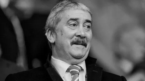 สุดเศร้า อดีตปธ. "ลิเวอร์พูล" ชุดแชมป์ยูฟ่า แชมเปียนส์ลีก 2005 สิ้นใจในวัย 76