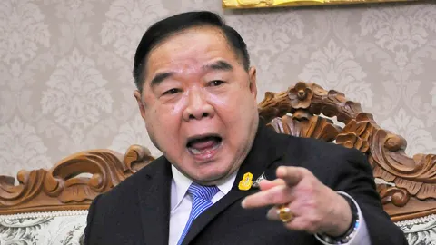 แผนลึกเขย่าปรับ ครม.