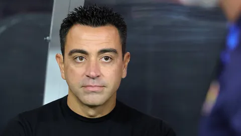 "เดอ ยอง" เอฟเฟกต์ บาร์ซา เตรียมปล่อย 1 ในแข้งตัวหลัก "ชาบี" หลังค่าเหนื่อยแพงลิบ