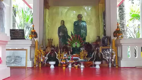 แห่ไหว้พ่อปู่แม่ย่า คำชะโนด ขอพรสิ่งศักดิ์สิทธิ์ ได้เลขเด็ดเสี่ยงโชคงวด 1 ส.ค. 65 (คลิป)