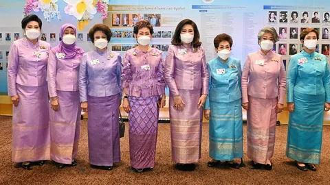 กระทรวงการพัฒนาสังคมฯ ปลื้ม งานวันสตรีไทยต่อยอดพัฒนาศิลปะชาวเขาให้มีมูลค่า