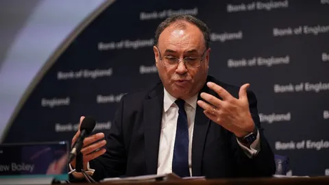 ธนาคารกลางอังกฤษ ขึ้นดอกเบี้ยมากสุดรอบ 27 ปี คาด ศก.ถดถอยนานนับปี