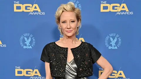 ดาราฮอลลีวูด "แอนน์ เฮช" ขับรถพุ่งชนบ้าน อาการสาหัส