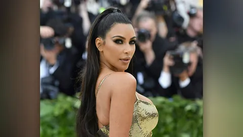 "คิม คาร์เดเชียน" ที่ดูมีครบทุกอย่างในชีวิตใช่ว่าจะมีสุข ลุกไปเลเซอร์ให้หน้าท้องตึงต่อ