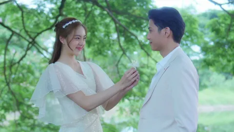 เอินเอิน ฉีกทุกกฎเจ้าหญิงในเทพนิยาย รุกคว้าใจ แบงค์ เจ้าชายในฝัน ใน My Sassy Princess