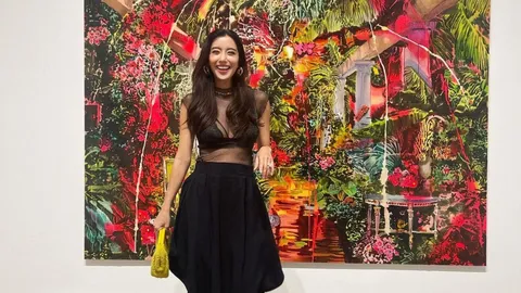 ไอซ์ อภิษฎา โพสต์ภาพสุดแฮปปี้ เดินชมงานศิลปะ ภาพสุดท้ายทำคนสะดุดตา