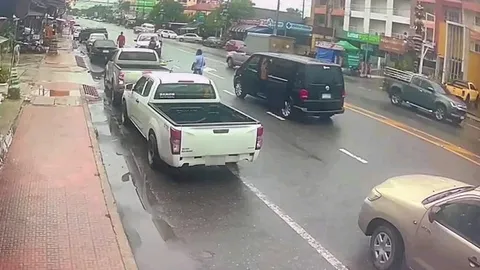 "อยุธยา" เดือดดวลกลางถนน ศึกชิงสายส่งน้ำแข็ง กำนันเจ้าถิ่นขนลูกน้องลุย (คลิป)