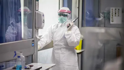 สธ.ยืนยันหมอพยาบาลได้ค่าเสี่ยงภัยแน่ รวมที่ค้างจ่าย ธ.ค.64 รอขั้นตอนเสนอสภาพัฒน์