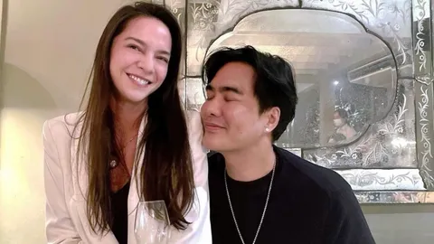 เคลลี่ ธนะพัฒน์ เผยเคล็ดลับมัดใจแฟนเด็ก อายุห่าง 10 ปี เตรียมวางแผนแต่งงาน