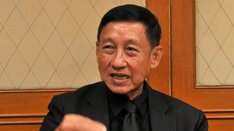 "สมเจตน์" ปลุก ส.ว.ตบเท้าเเสดงพลัง ก.ม.เลือกตั้ง ส.ส.ไม่ผสมโรง เกมล่มสภา