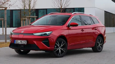 ลุ้นเข้าไทยแต่ไปโผล่ในอังกฤษ รถยนต์ไฟฟ้า MG EP (Facelift) 2022 