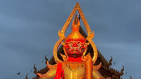 ส่อง "เลขเด็ด" ขันน้ำมนต์ ท้าวเวสสุวรรณ "พญาเศรษฐี" หลังมีคนถูกรางวัลที่ 1