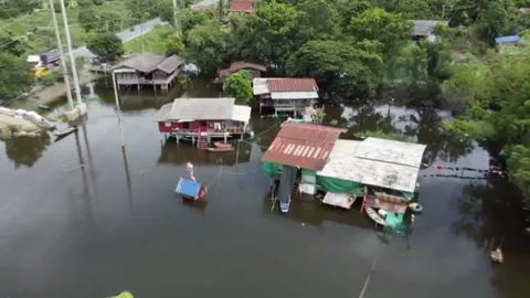 อยุธยาที่ลุ่มต่ำอ่วม น้ำท่วมสูงกว่าเมตร ชาวบ้านเผยน้ำมาไวและมาตอนกลางคืน