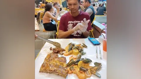 เห็นแล้วใจฟู ผู้โดยสารขอเลี้ยงเอง ชวนแท็กซี่ นั่งกินบุฟเฟต์อาหารทะเลร้านดัง