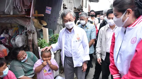 “ชวน” ลัดคิวงาน รุดเยี่ยมเมืองปากน้ำ ที่เจอผลกระทบจากน้ำทะเลหนุนสูง