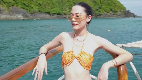 อากาศมันร้อน นางเอกสาว จีน่า ญีนา อวดความแซ่บ ไม่รู้จะโฟกัสจุดไหนดี