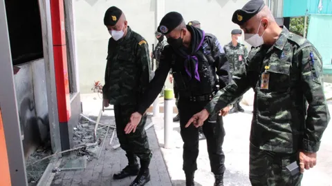 ผบ.ฉก.ปัตตานี ลงตรวจเหตุระเบิด 2 จุด เชื่อคนร้ายต้องการก่อความรุนแรง