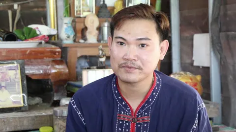 หมอพื้นบ้าน เคลียร์ดราม่าคลิป พ่นเหล้าขาวใส่ปาก รักษาฝีแบบโบราณ