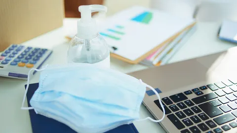 ศบค.ปรับ "โควิด" เป็นโรคไม่ร้ายแรง เปิดผับตี 4 อยู่ระหว่างพิจารณา